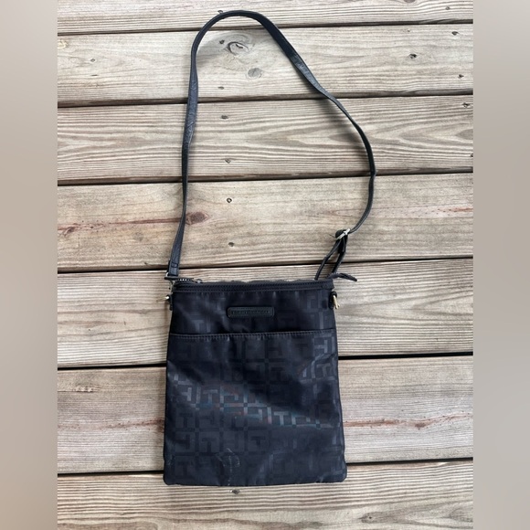 Tommy Hilfiger Handbags - Tommy Hilfiger Black Messenger Crossbody Bag
